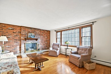 79 Castlewood Dr, Billerica, MA 01821 - photo 5