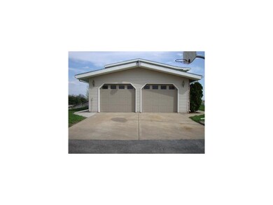 Garage.