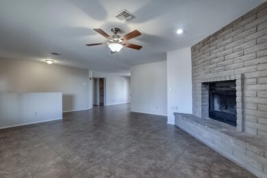 1380 N Nebraska St-9