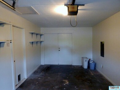 411 Shelly Dr, Troy, TX 76579 - photo 6