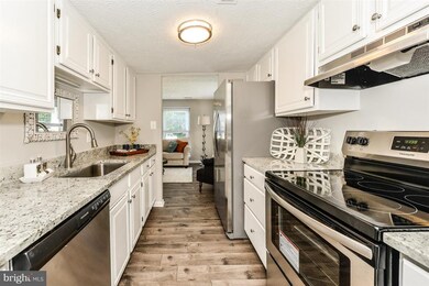 22428 Stablehouse Dr, Sterling, VA 20164 - photo 5