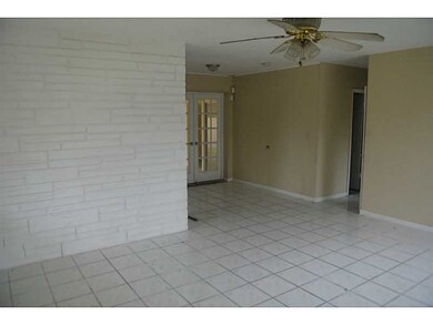 2655 Pine Tree Dr, Miramar, FL 33023 - photo 4