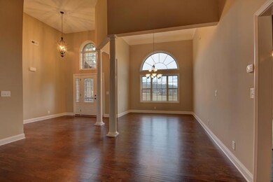Formal Dining Room that is Perfect for Entertaining!