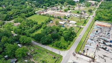 4846 Langley Rd, Houston, TX 77093 - photo 3