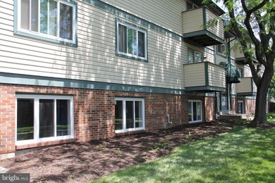 19629 Gunners Branch Rd, Germantown, MD 20876 - photo 3