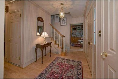 320 Lynne Ave, Reading, PA 19610 - photo 2