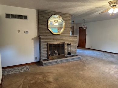 46 W Rolling Acres Rd, New Martinsville, WV 26155 - photo 4