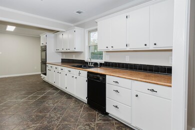 421 Mcdermitt Rd, Memphis, TN 38120 - photo 6