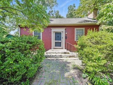 105 Edgewood Cir NE, Concord, NC 28025 - photo 2