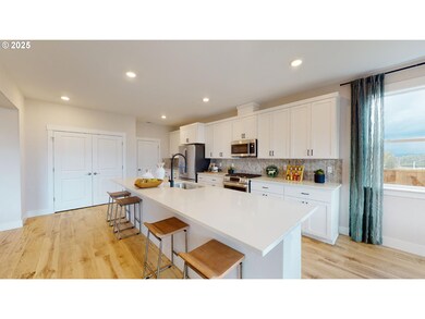 16791 SW Leaf Ln, Portland, OR 97224 - photo 4