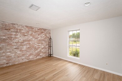 3724 Laura Leigh Dr, Friendswood, TX 77546 - photo 7