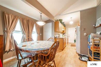 716 Bryan Ave, Lincoln, IL 62656 - photo 6