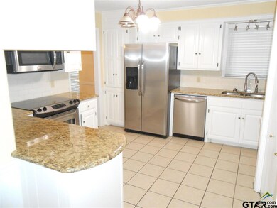 8216 Baylor Dr, Tyler, TX 75703 - photo 5