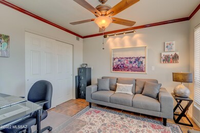 Bedroom2/ Den