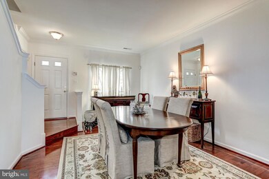 12427 Selkirk Cir, Bristow, VA 20136 - photo 5