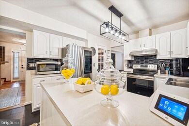 23104 Sweetbay Ln, California, MD 20619 - photo 5