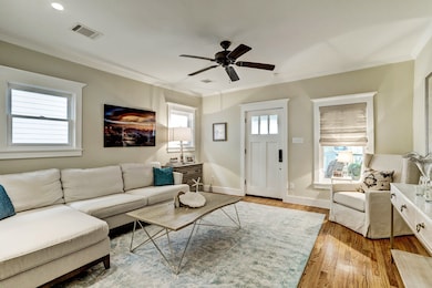 704 E 10th St, Houston, TX 77008 - photo 5