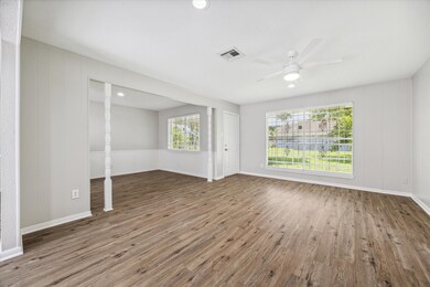 2110 Winter Bay Ln, Houston, TX 77088 - photo 4