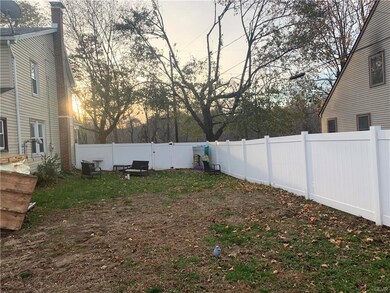 106 N Canal St, Walnutport, PA 18088 - photo 2