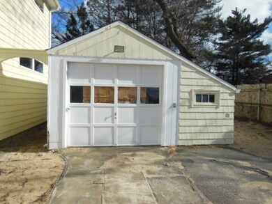 22 Capeway Rd, Warwick, RI 02886 - photo 5