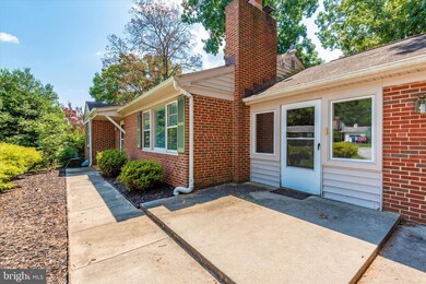 6522 Sunset Dr, Sykesville, MD 21784 - photo 2