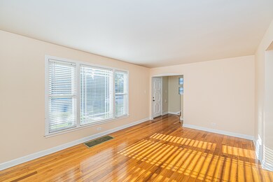 755 Hull Ave, Westchester, IL 60154 - photo 6