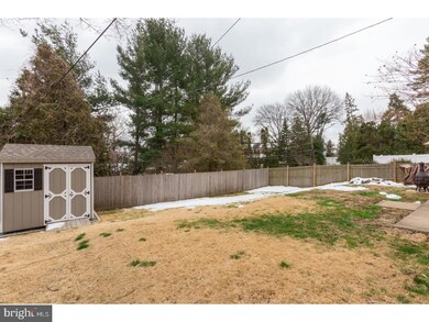 17 Strathaven Dr, Broomall, PA 19008 - photo 2