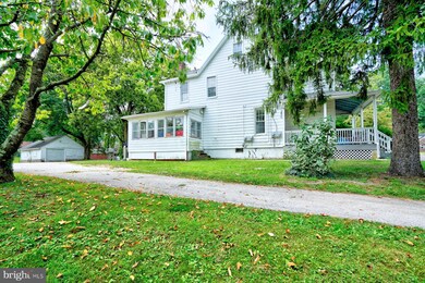 608 Heckel Ave, Spring City, PA 19475 - photo 7