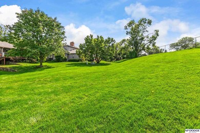 1330 N 97th Plaza, Omaha, NE 68114 - photo 3