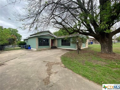 2401 Crescent Dr, Copperas Cove, TX 76522 - photo 3