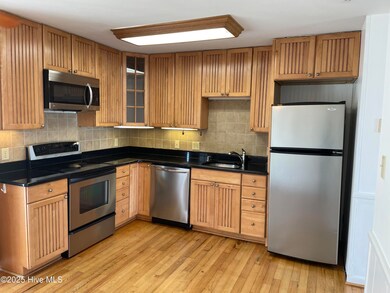 133 SE 48th St unit 3, Oak Island, NC 28465 - photo 5