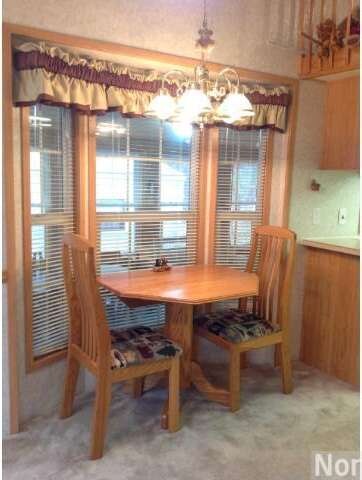 Dinning set included.