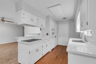 8821 Dunlap St, Houston, TX 77074 - photo 5