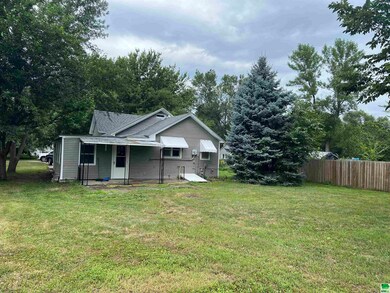 905 5th St, Onawa, IA 51040 - photo 4