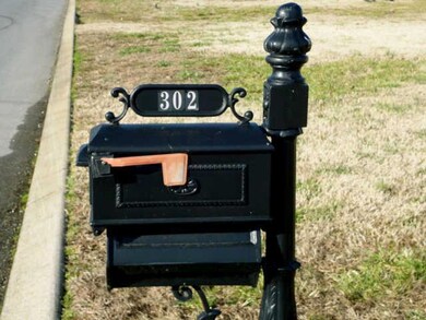 302 Christopher Ct, Shelbyville, TN 37160 - photo 3