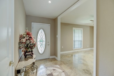 6206 Lonesome Bayou Ln, Houston, TX 77088 - photo 5