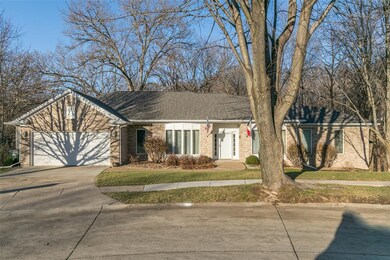 3016 Cedar Ridge Dr NE, Cedar Rapids, IA 52402 - photo 2