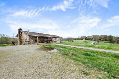 2923 Oak Grove Rd, Walling, TN 38587 - photo 5