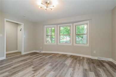 6809 Melrose Ln, Shawnee, KS 66203 - photo 4