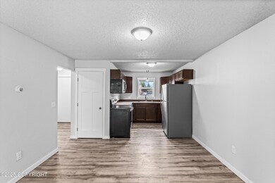 470 Dailey Ave unit B6, Anchorage, AK 99515 - photo 2