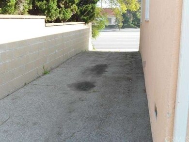 Driveway going to out to Crenshaw.