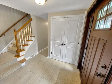 There is a coat closet in the foyer.