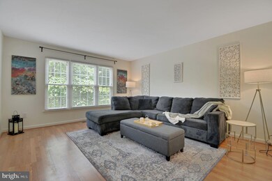 45596 Whitcomb Square, Sterling, VA 20166 - photo 3