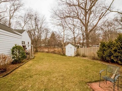 110 Rogers Ave, Barrington, RI 02806 - photo 4