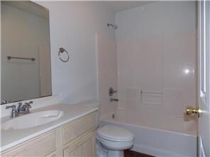 947 Carnation St, Slidell, LA 70460 - photo 7