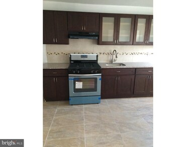 4302 Sheffield St, Philadelphia, PA 19136 - photo 5