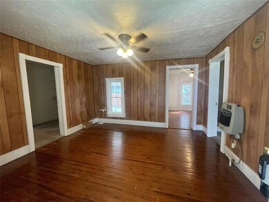 718 N G St, Eufaula, OK 74432 - photo 4