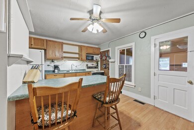 10-web-or-mls-210 N Main St-14