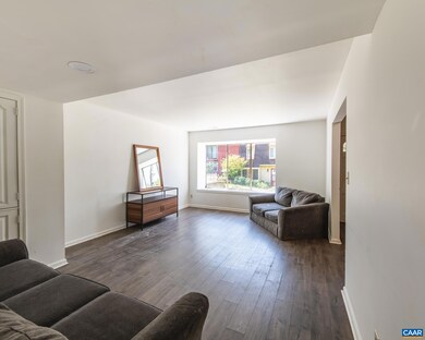 28 Woodlake Dr, Charlottesville, VA 22901 - photo 4