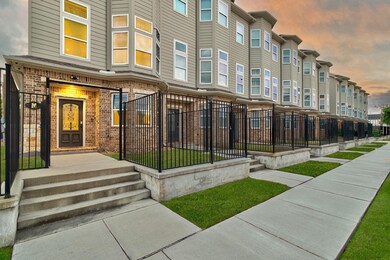 2020 Mcgowen St unit M, Houston, TX 77004 - photo 2